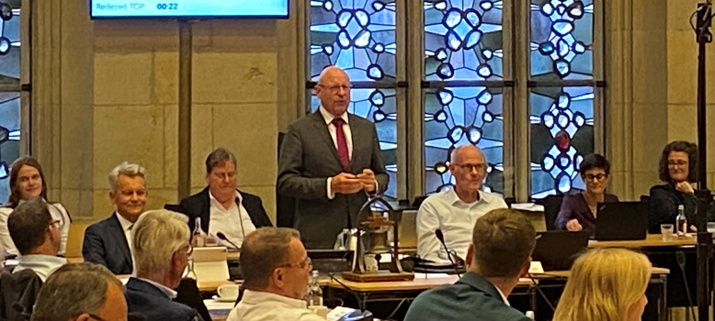 Lewe verabschiedet sich vom Rat