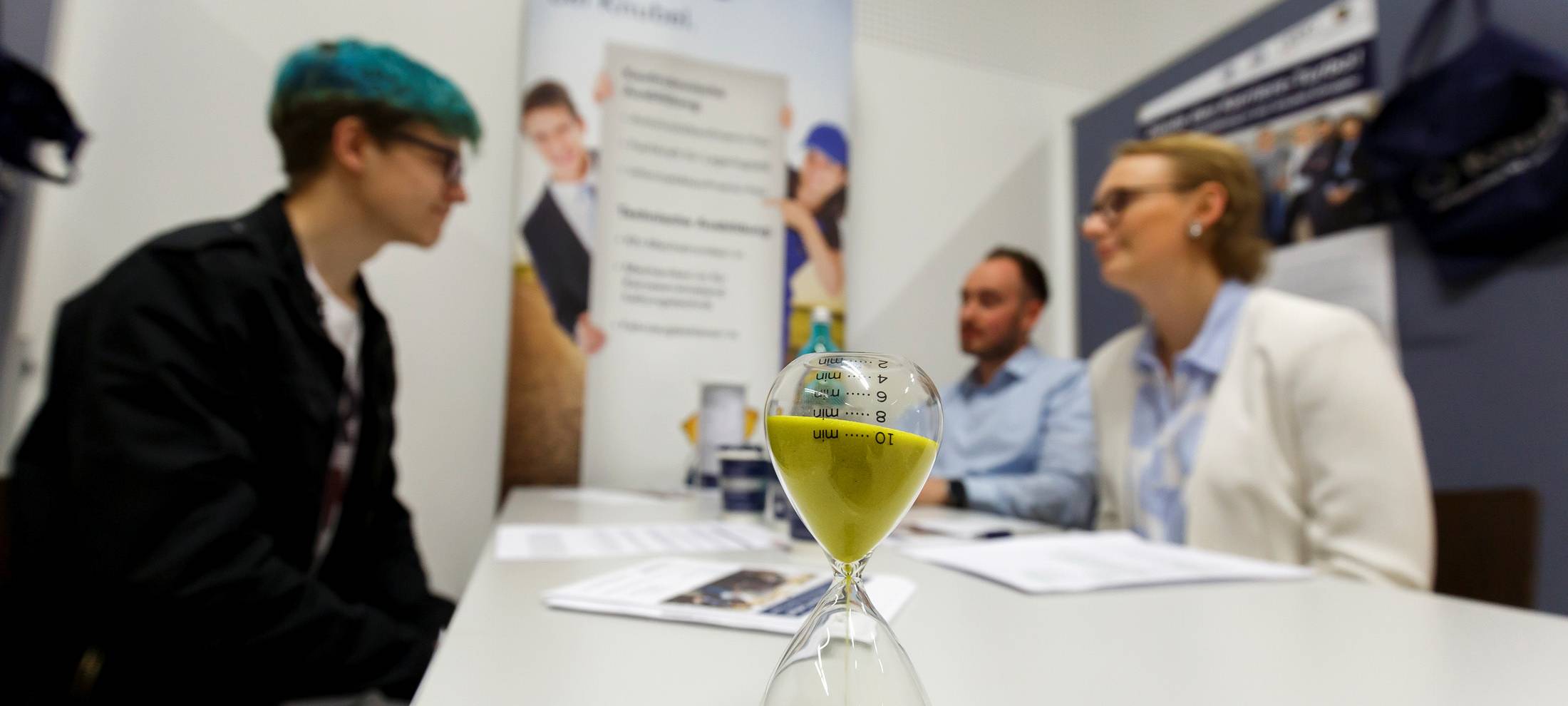 Fast 1.000 Schüler beim Azubi-Speed-Dating