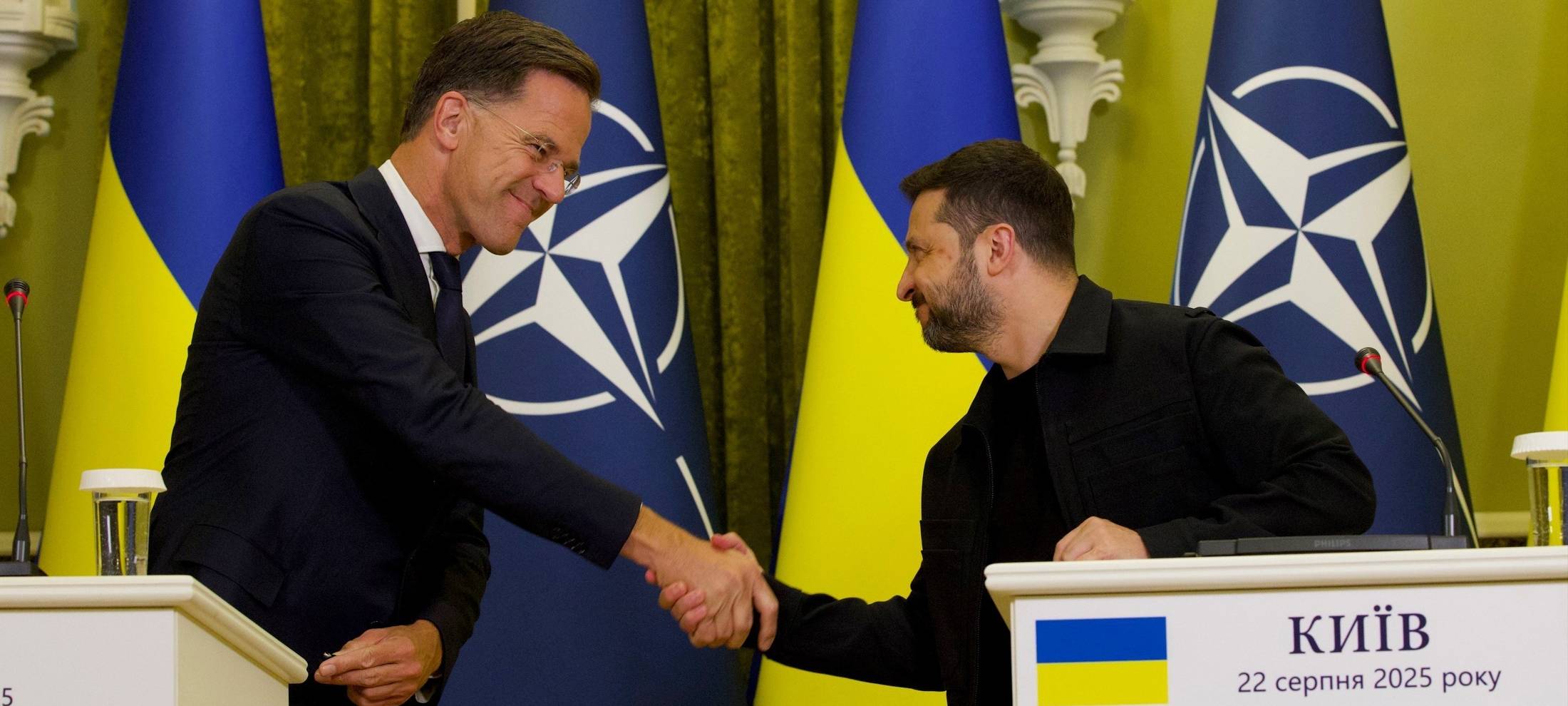 NATO-Generalsekretär Mark Rutte und der ukrainische Präsident Wolodymyr Selenskyj.