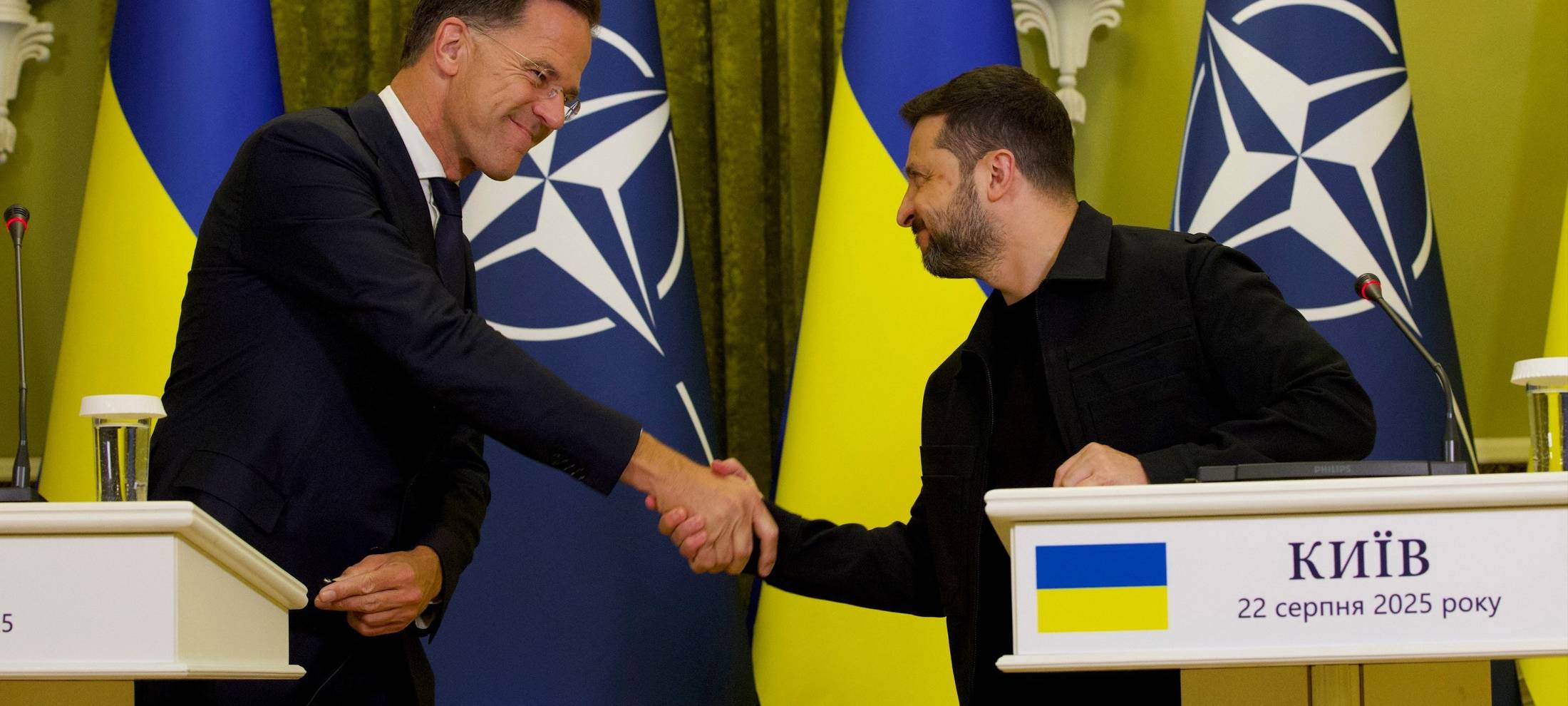 NATO-Generalsekretär Mark Rutte und der ukrainische Präsident Wolodymyr Selenskyj.