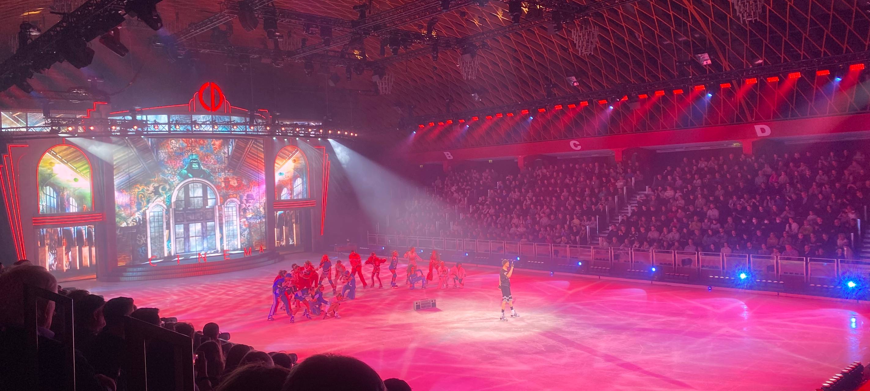 "Holiday On Ice": Aftershow-Skating mit Malena und Tino