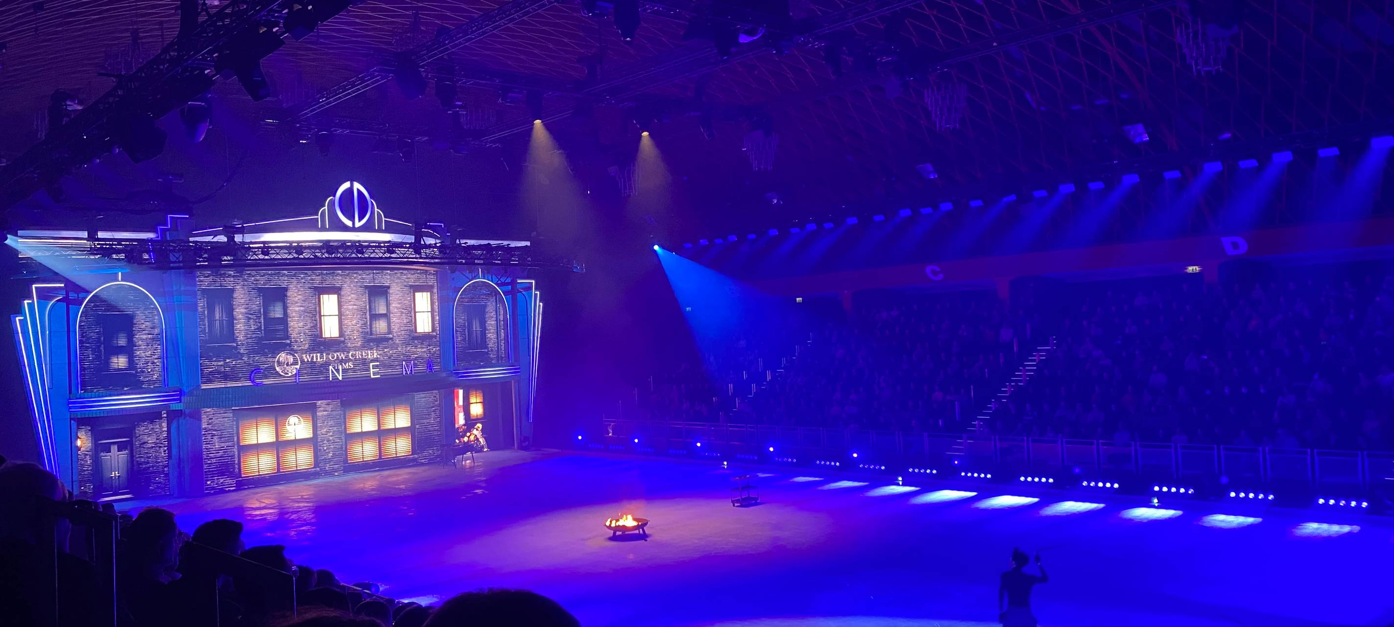 "Holiday On Ice": Aftershow-Skating mit Malena und Tino