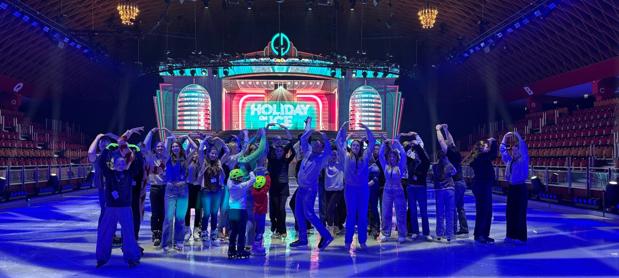 "Holiday On Ice": Aftershow-Skating mit Malena und Tino