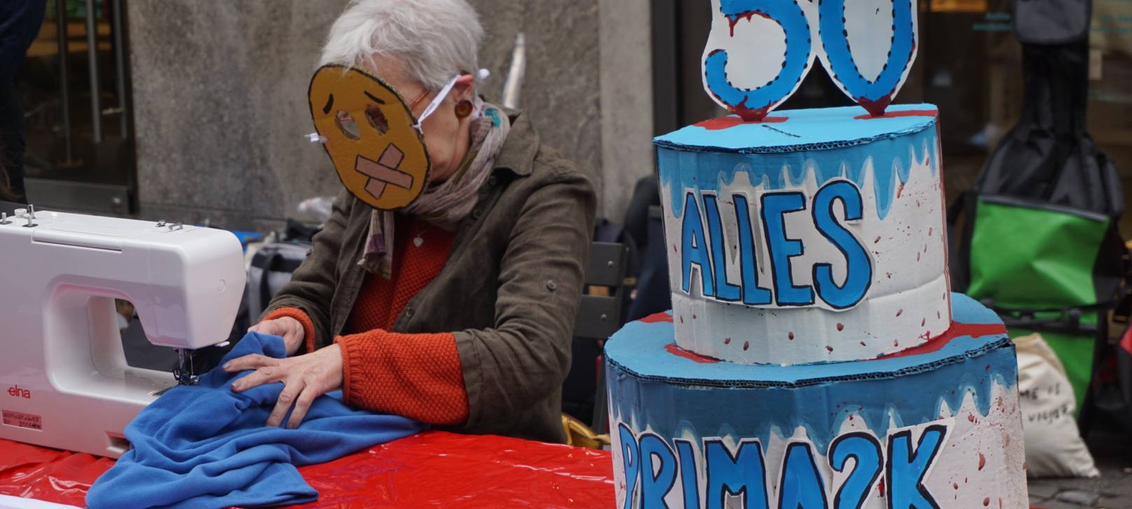 "Alles Prima?k" - Protestaktion gegen "Fast Fashion"