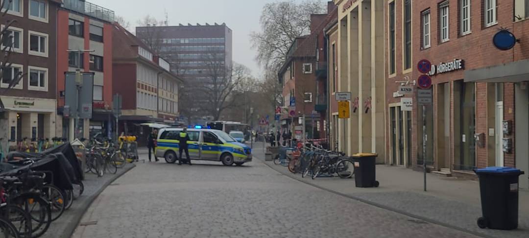 Mann attackiert Frau in Münster