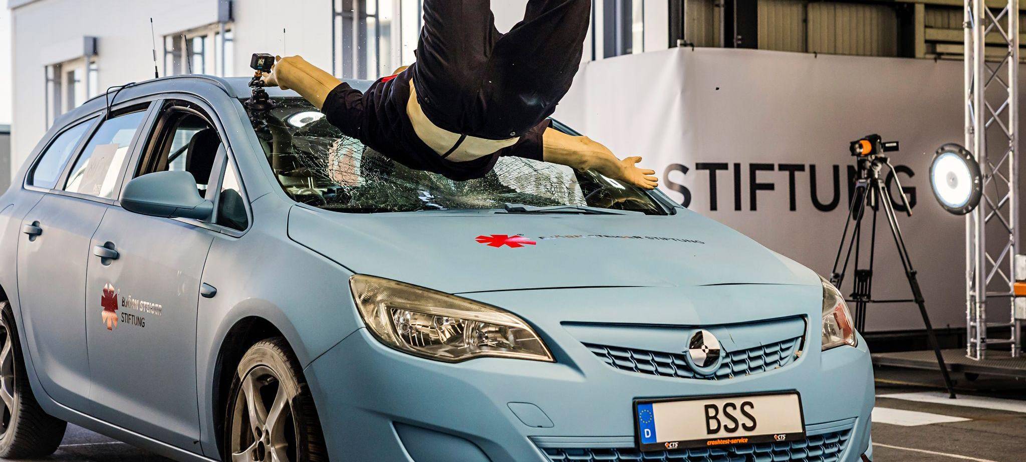 Björn Steiger Stiftung mit Crashtest