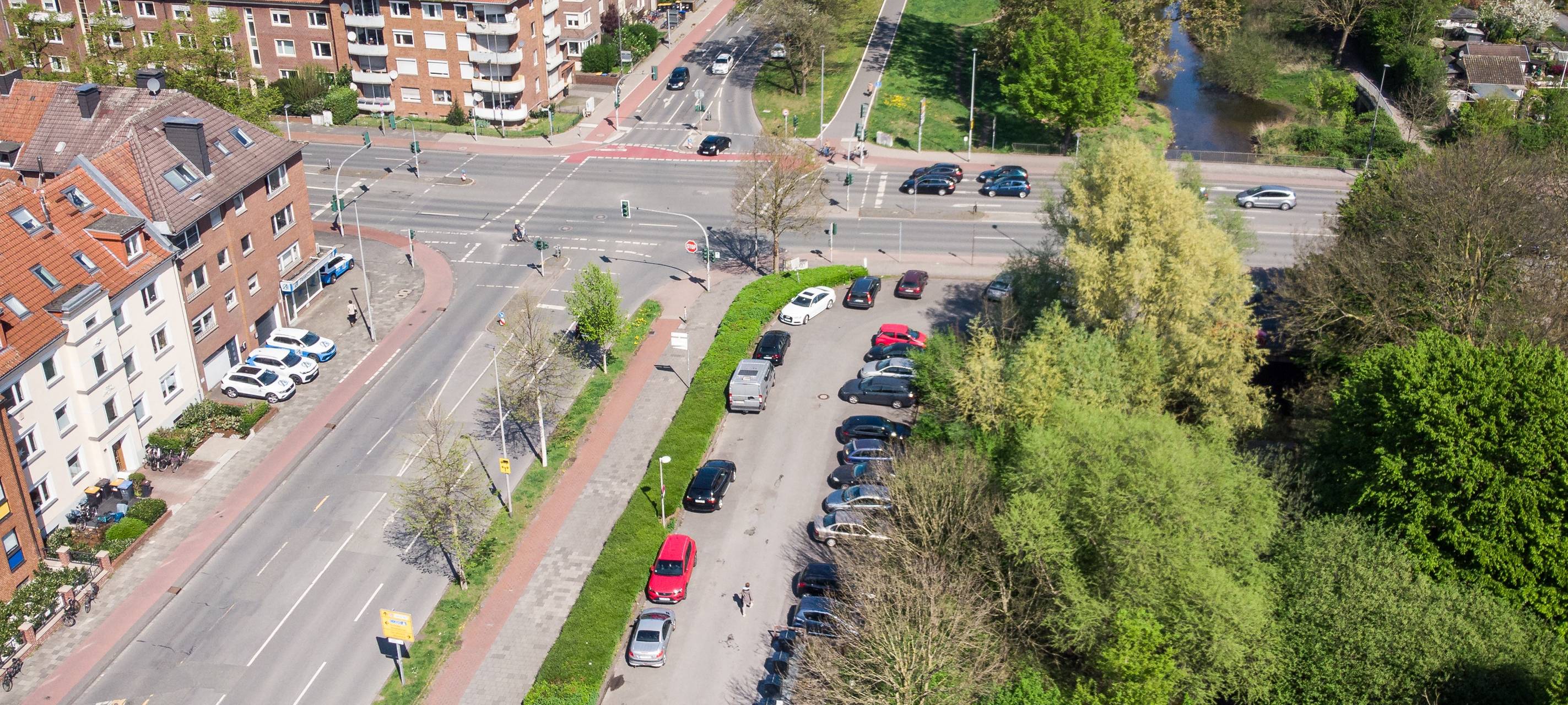 Auf dem nördlichen Teil der jetzigen Parkfläche an der Kanalstraße / Ecke Lublinring entsteht ein Regenwasserpumpwerk. Die Bauvorbereitungen starten am Montag, 22. Juni.