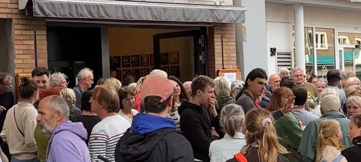 Ein besonderer Paketbote verabschiedet sich
