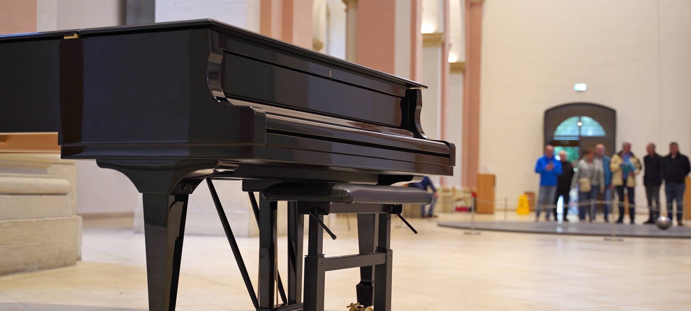Von Samstag, 10. Oktober, bis Sonntag, 11. Oktober findet in der Dominikanerkirche eine 30-stündige Aufführung von Eric Saties „Vexations“ statt.