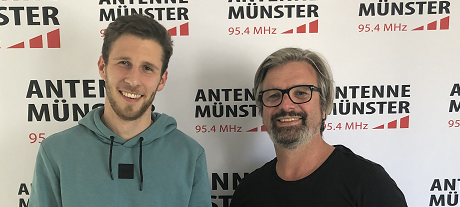 Prominenter Mitarbeiter für die Hot Dog Station